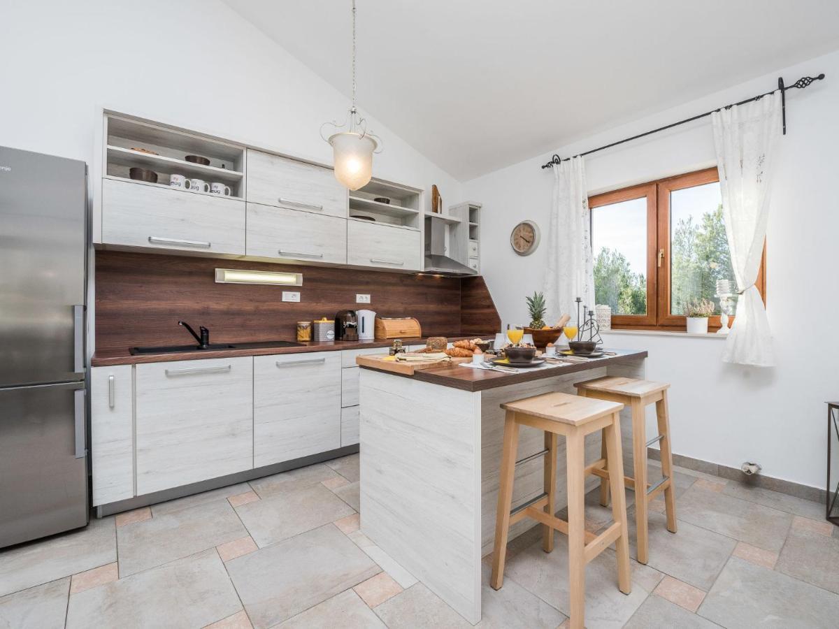 Holiday Home Velebit By Interhome Rovanjska Kültér fotó