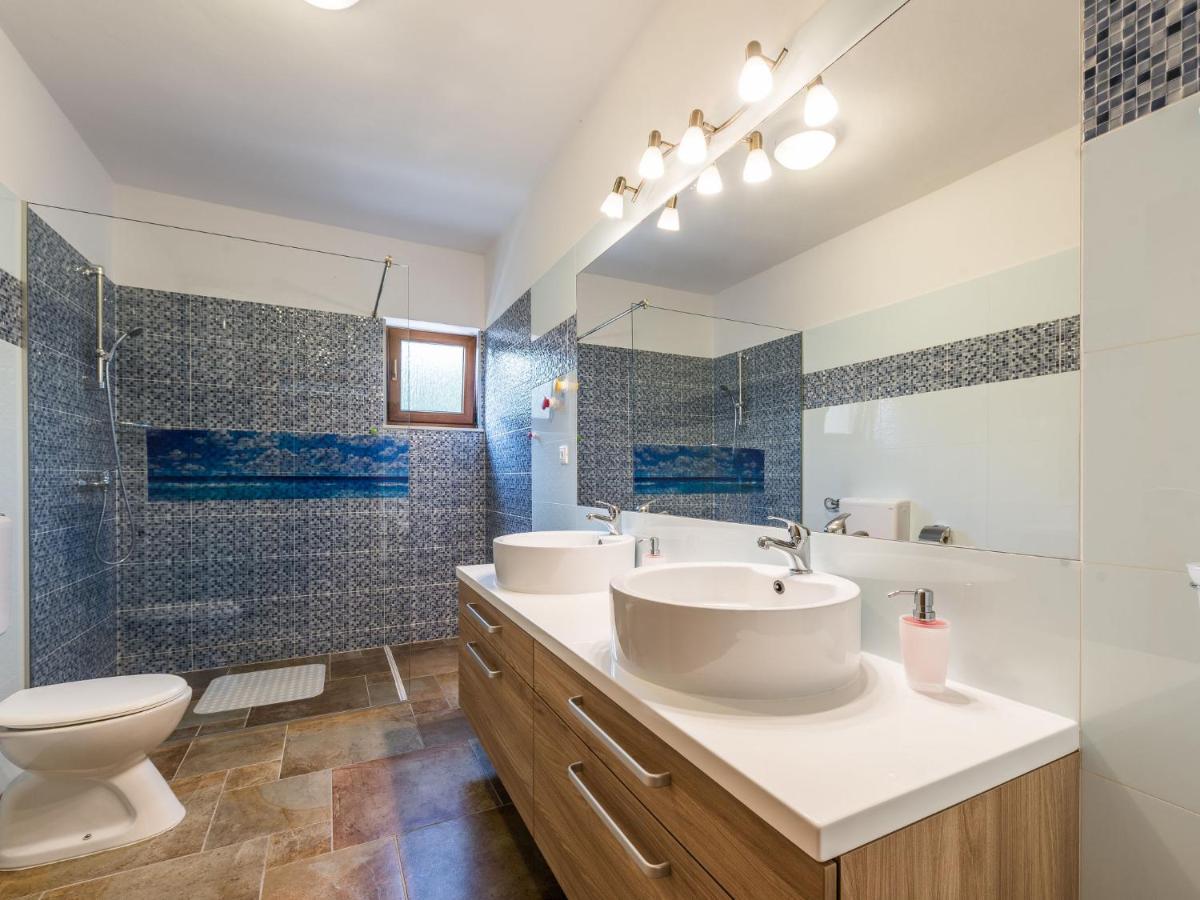 Holiday Home Velebit By Interhome Rovanjska Kültér fotó